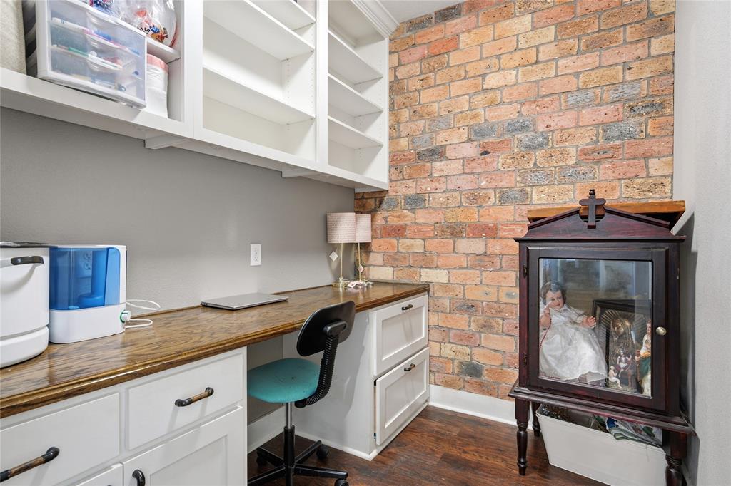 North Windsor Add - Residential