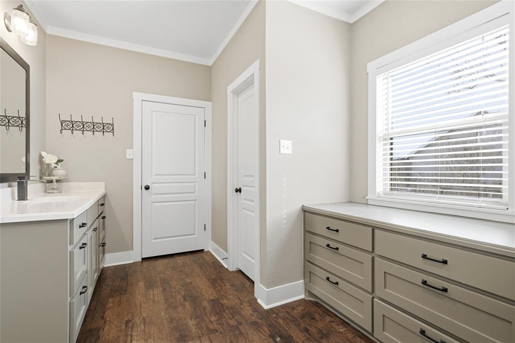 North Windsor Add - Residential