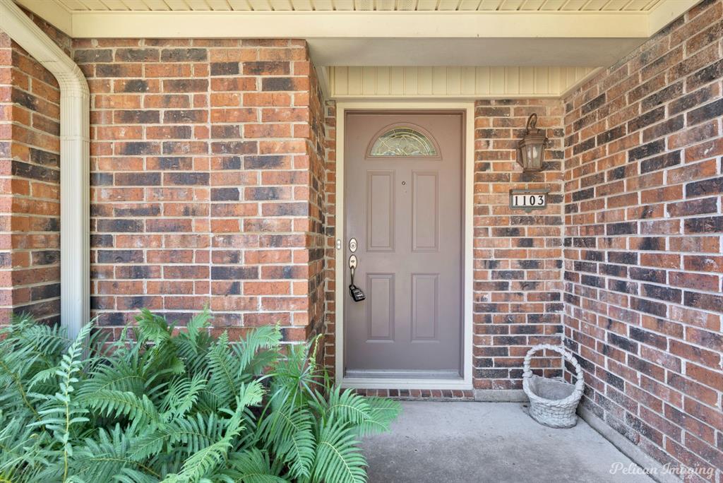 1103 Mountainbrook Drive