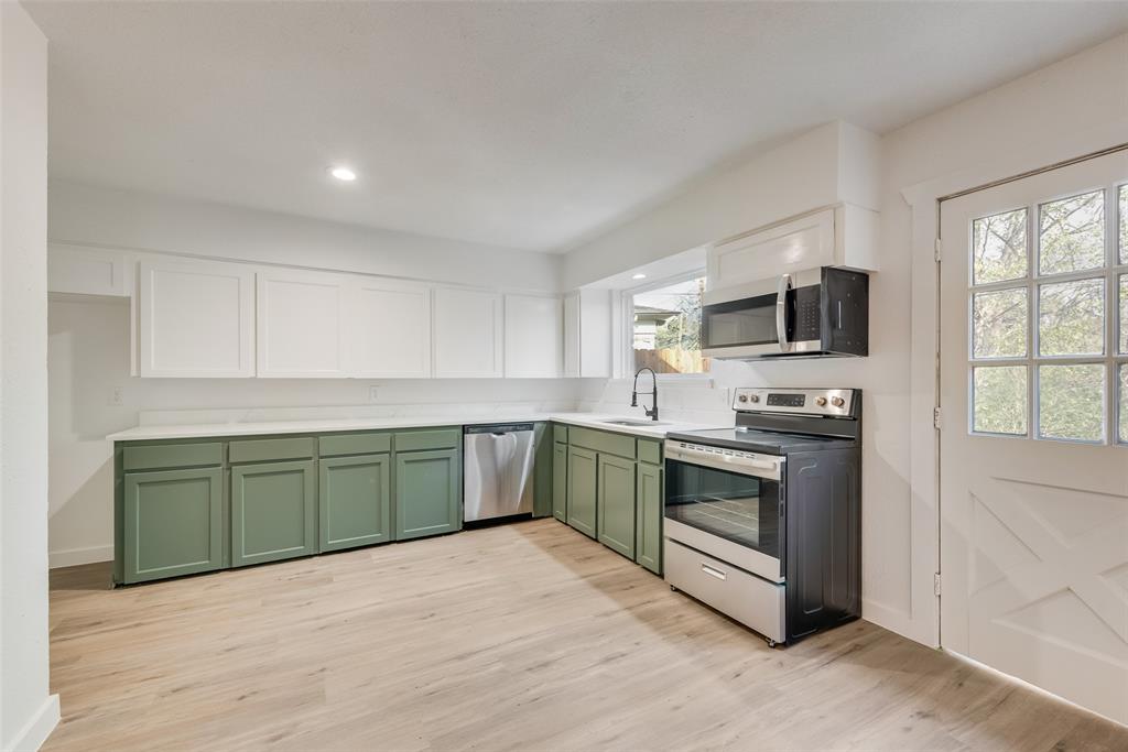 CRAWFORD PARK TERRACE - Residential