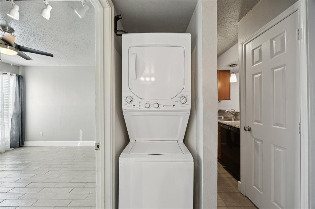 Munger Place Condo - Residential