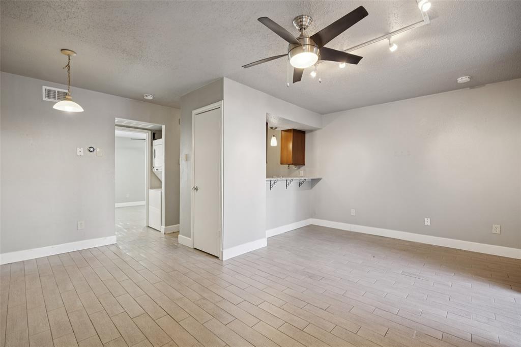 Munger Place Condo - Residential