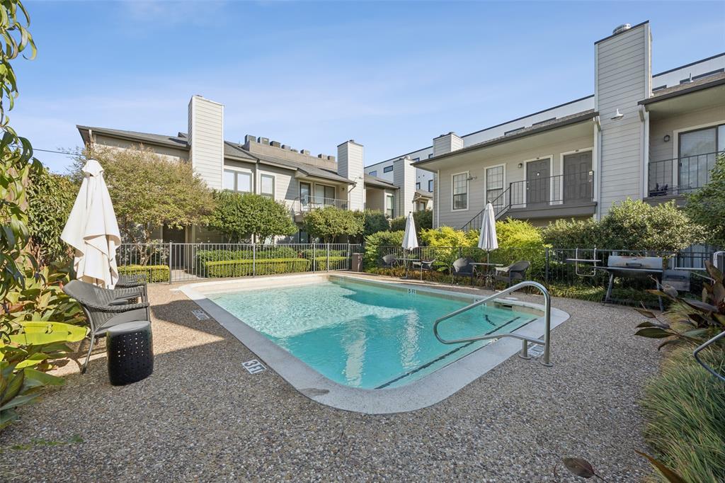 Munger Place Condo - Residential