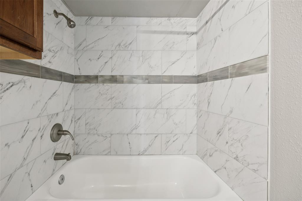 Munger Place Condo - Residential