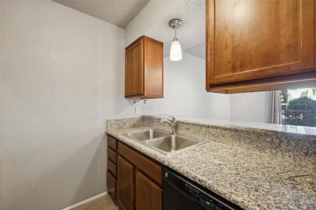 Munger Place Condo - Residential