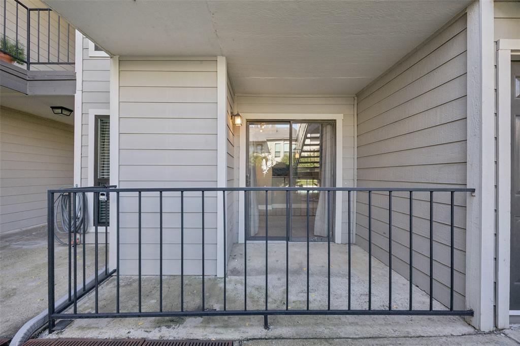 Munger Place Condo - Residential