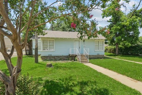 3010 Halbert Street Fort Worth TX 76112