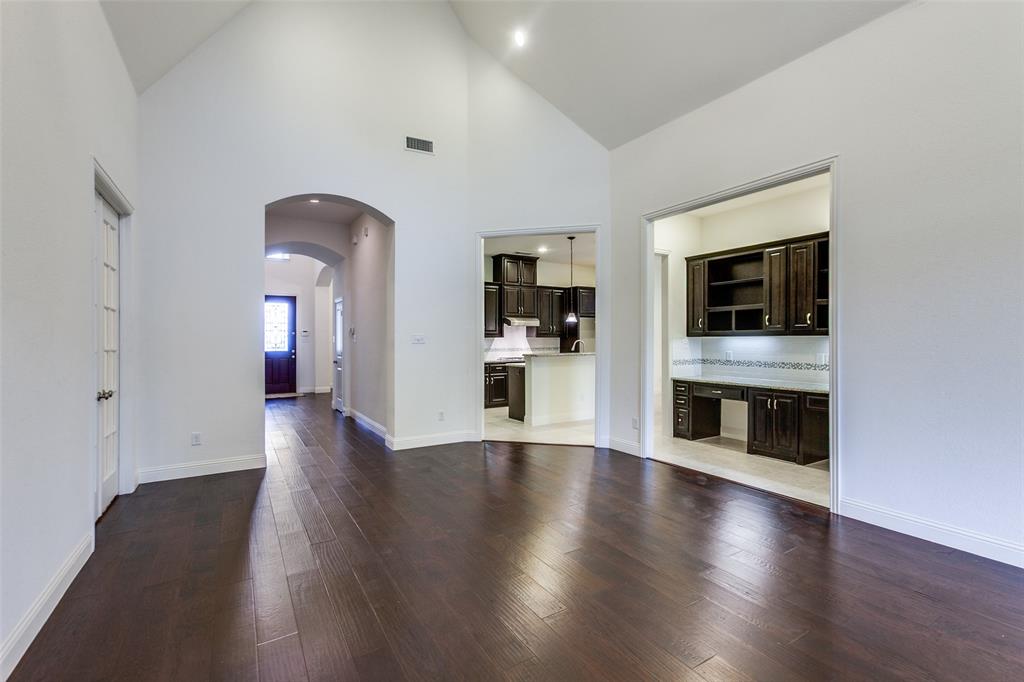 3304 Washington Drive