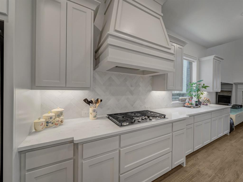 Castle Hills Ph 10 Lewisvil - Residential