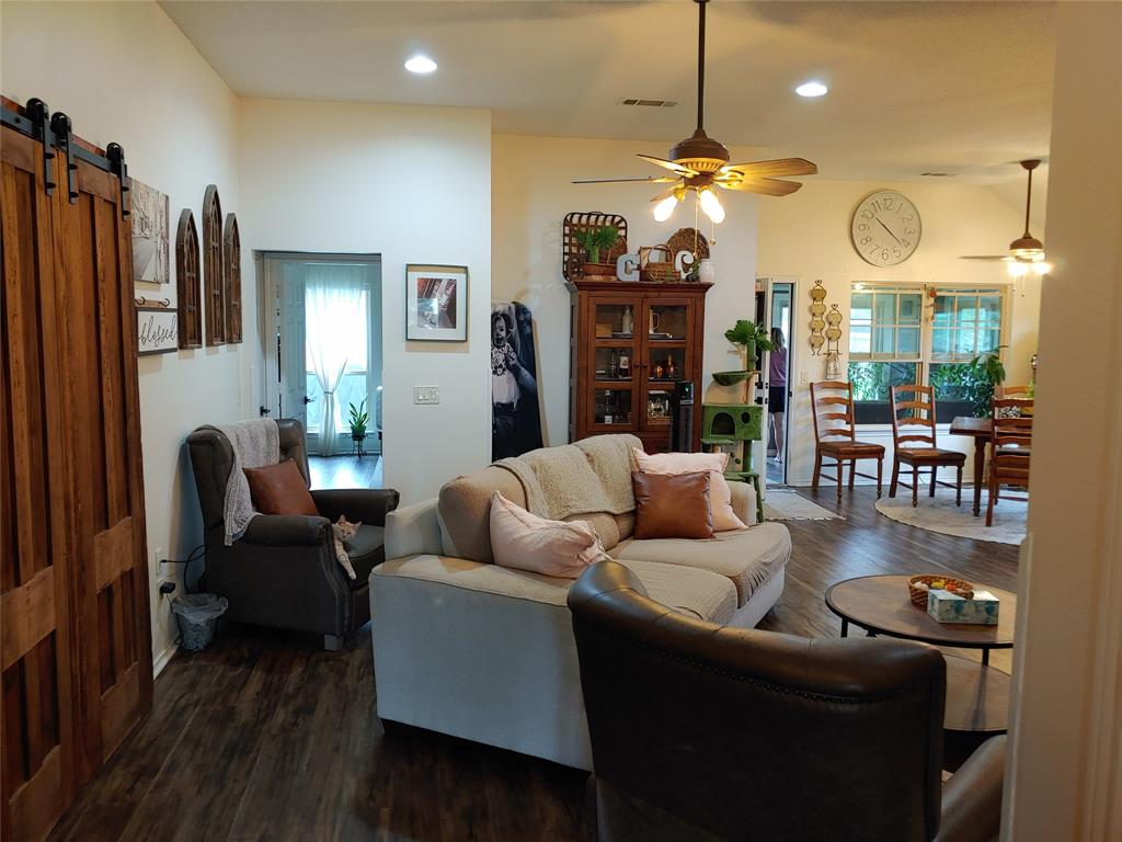 836 Airport Road