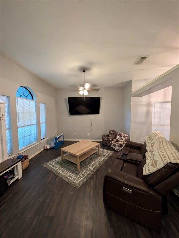 127 Pecan Grove