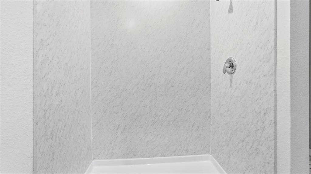 Asher Oaks - Residential