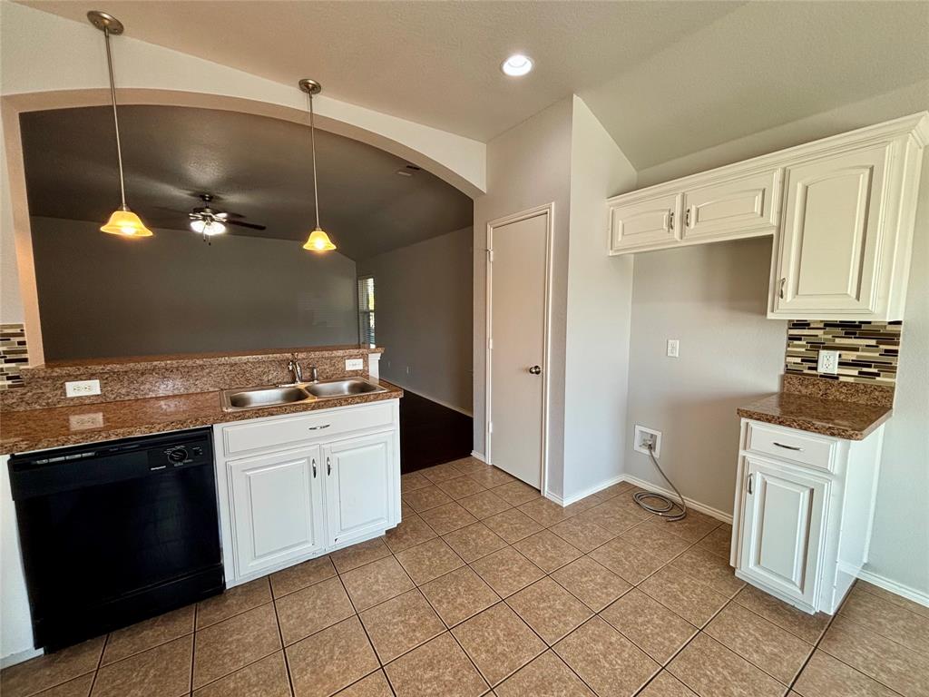 Villages Of Sunset Pointe - Residential Lease