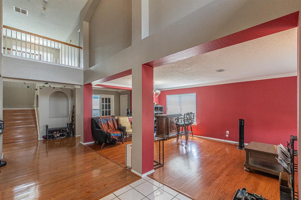 300 Creek Point Lane