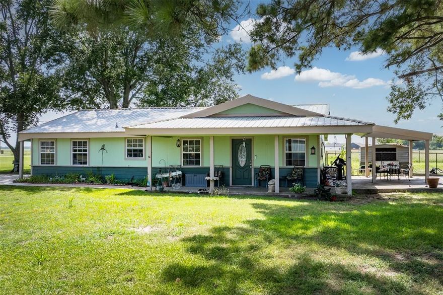 MOTIVATED SELLER!! Pretty little 3-bed, 1-bath home on a 0.33-acre lot, plus a storage building on a separate 0.43-acre lot — totaling 0.763 acres, all being sold together. The home is newly renovated and offers an open feel as you walk through the front door, with a water view visible from the living room. Plumbing is already set up, and a slab has been added in case you want to build an additional bathroom.

If you're someone who respects the sanctity and serenity of the Earth, then you'll love this home!