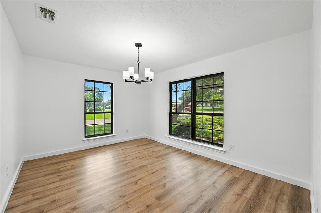 3309 Larkin Lane