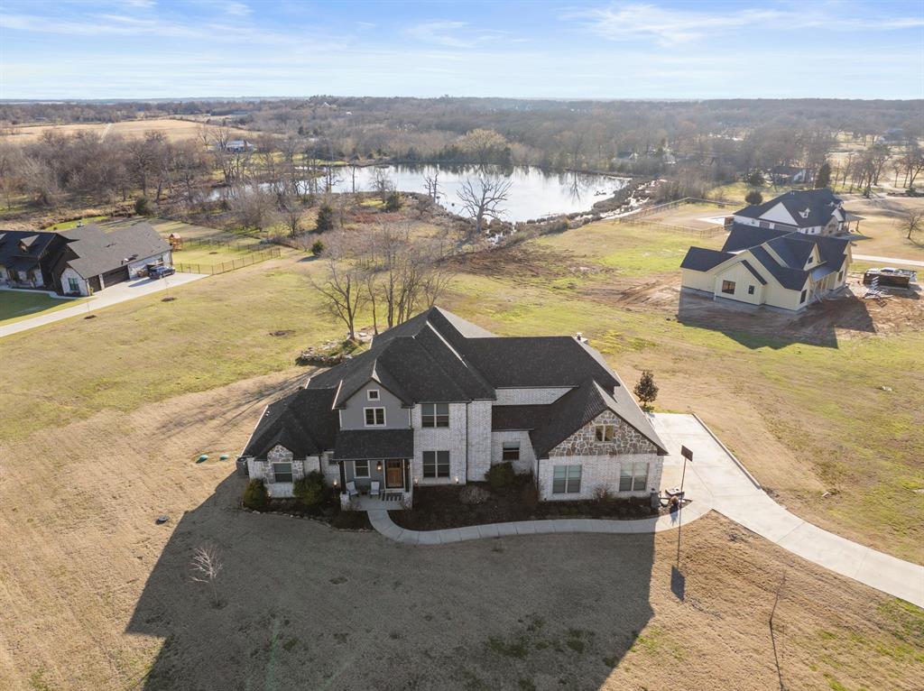 COUNTRY CLUB ESTATES - Residential