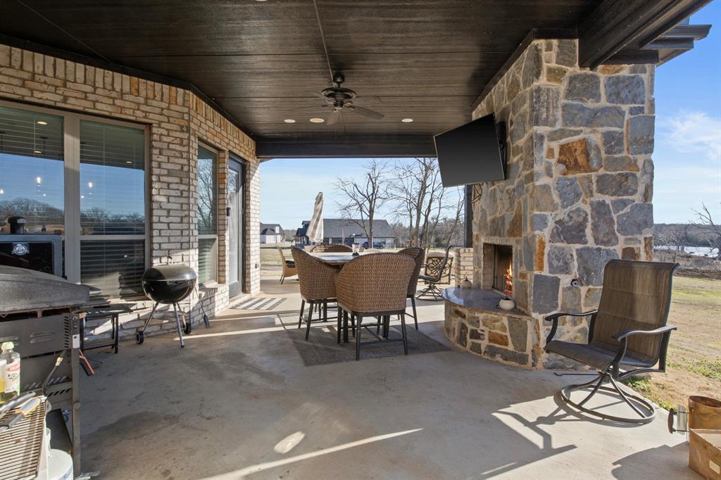 COUNTRY CLUB ESTATES - Residential