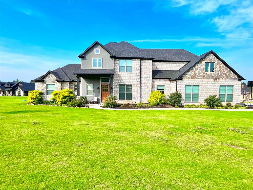 COUNTRY CLUB ESTATES - Residential