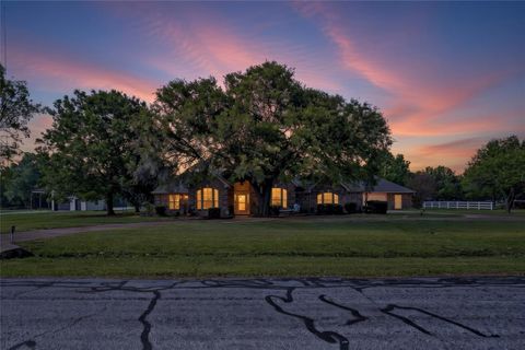 Tiny photo for 7247 Somerset Lane, Aubrey, TX 76227 (MLS # 21234946)