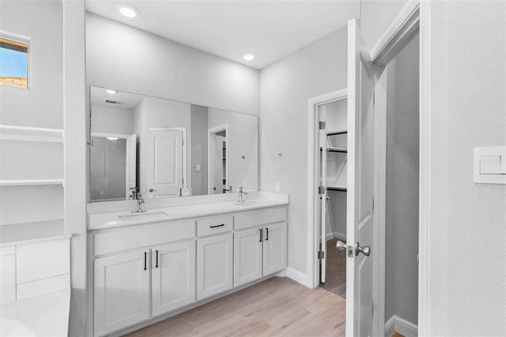 Vann Tr - Residential Lease