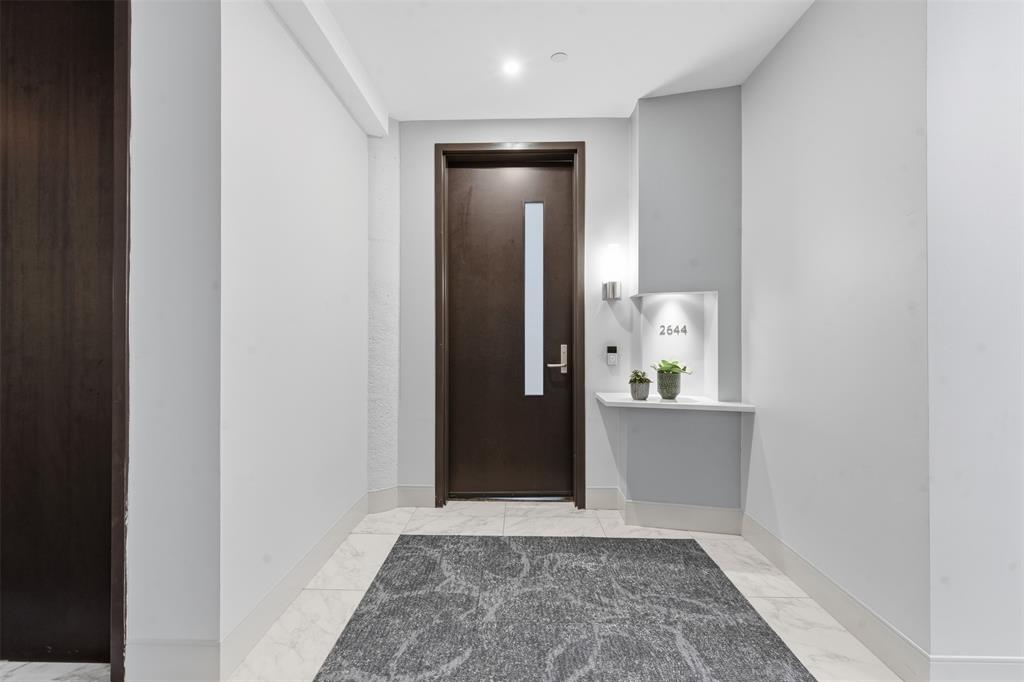 One Montgomery Plaza Residence Condo - Residential