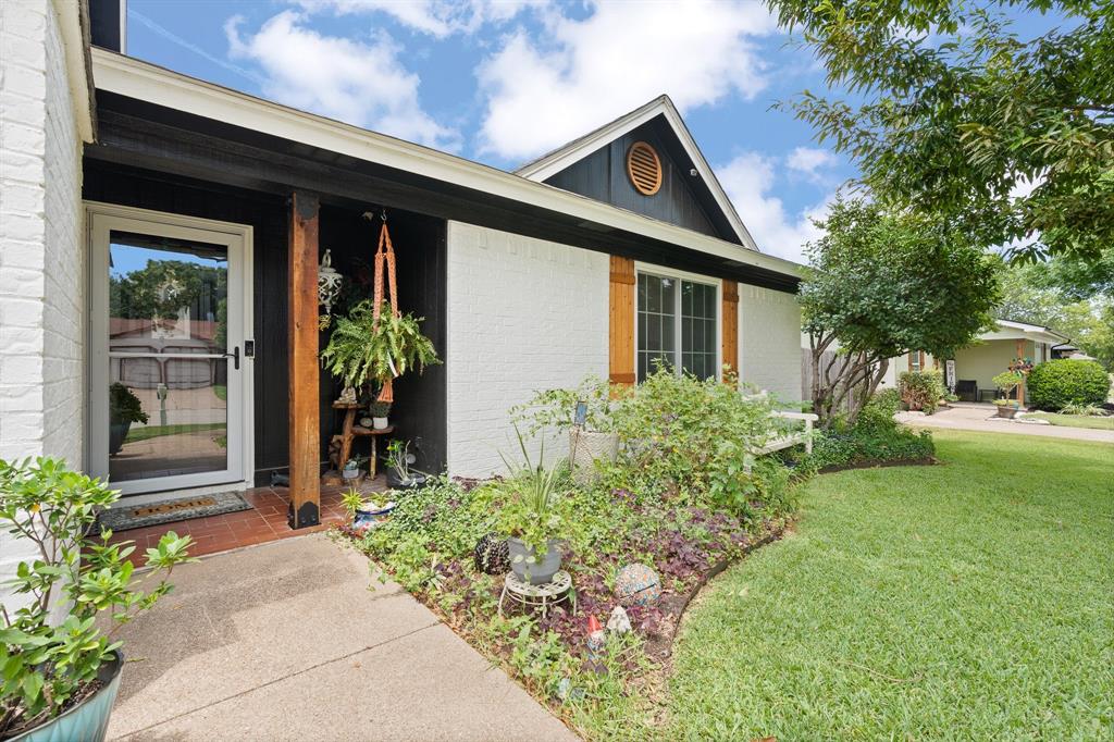 712 Vaughn Drive