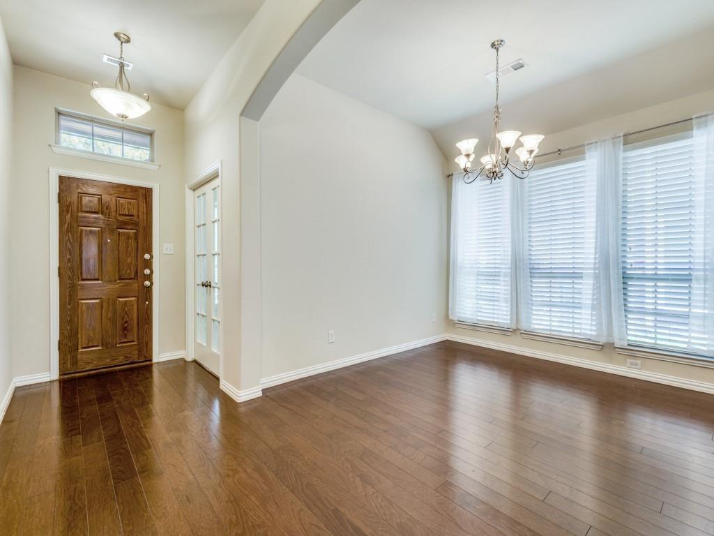 2712 Cole Castle Drive