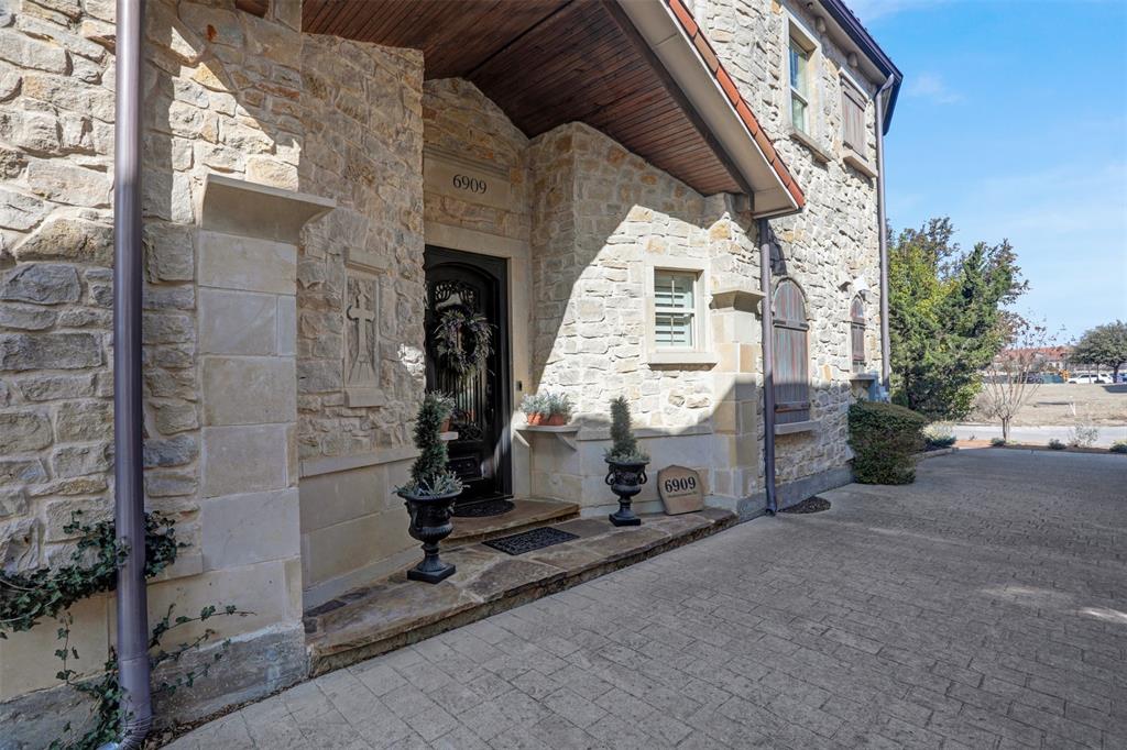 6909 Mediterranean Drive