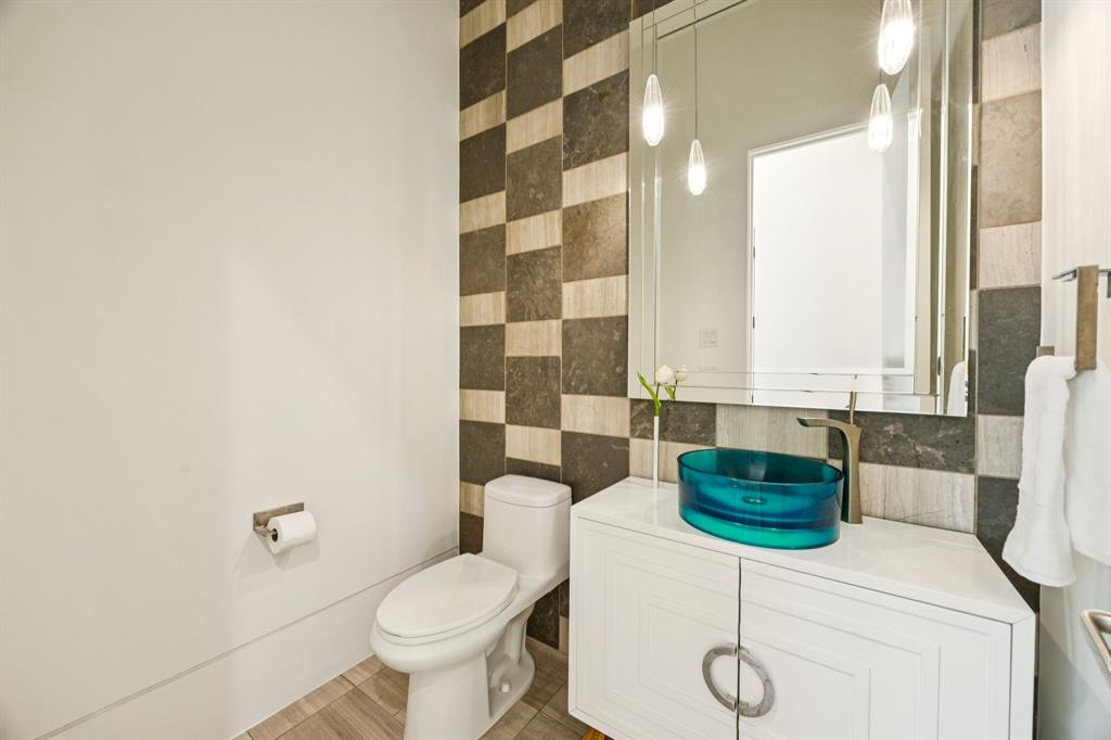 Ridgewood Park 03 - Residential