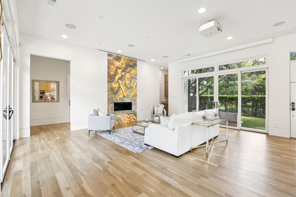 Ridgewood Park 03 - Residential