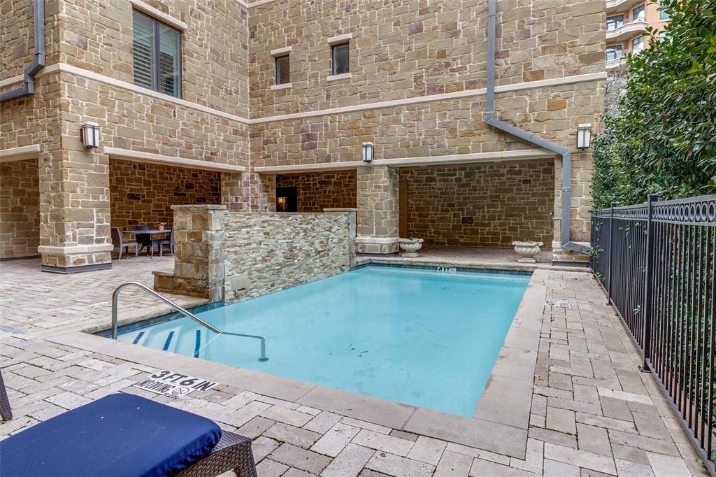 Residence At Turtle Crk Condos - Residential