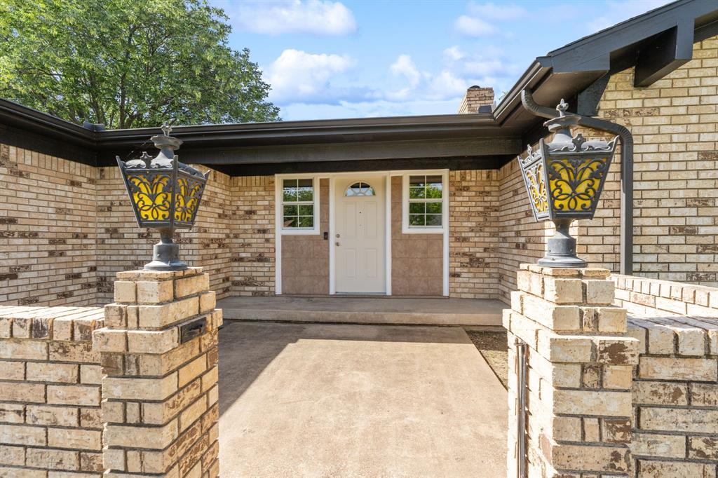 2111 Chippendale Drive