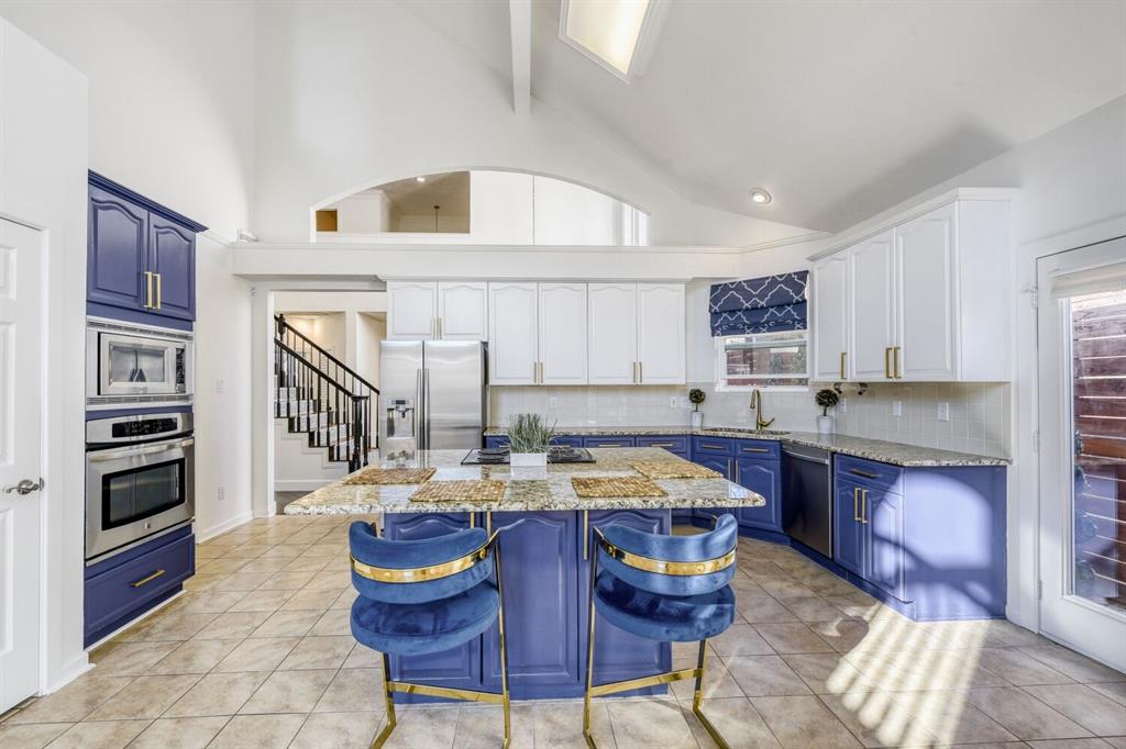 Highlands Pkwy - Residential