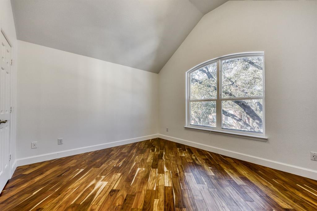 Highlands Pkwy - Residential