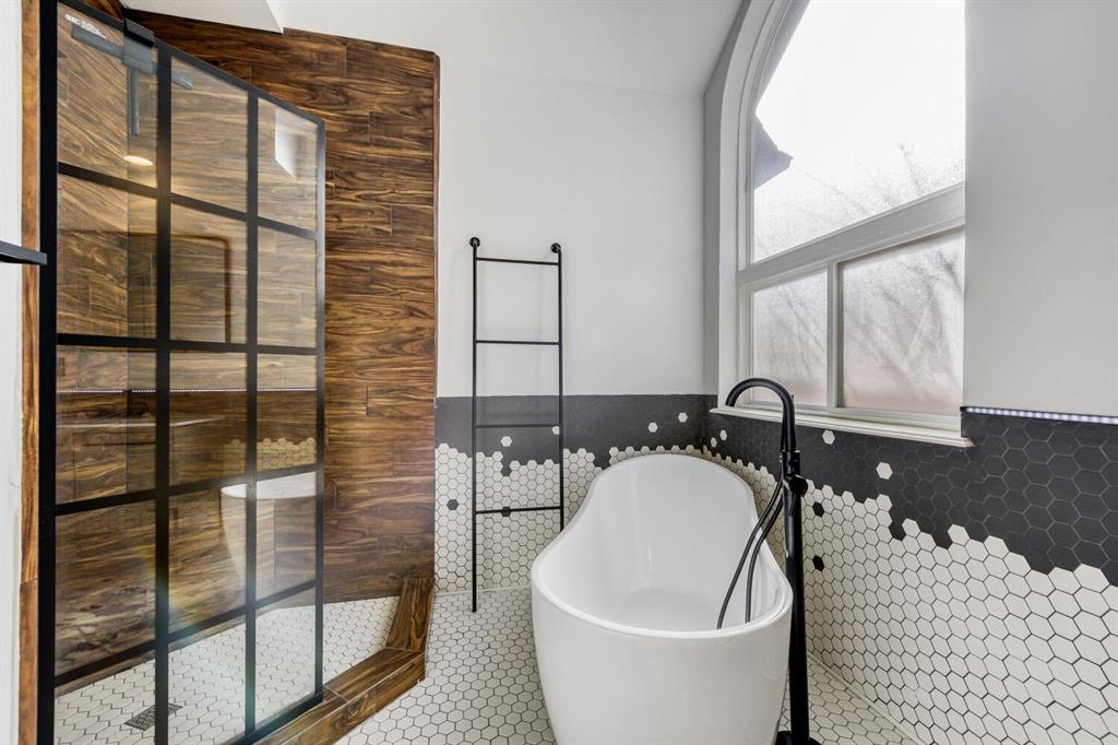 Highlands Pkwy - Residential