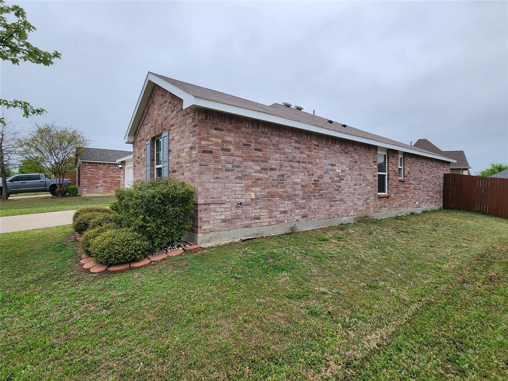1200 Foxglove Lane