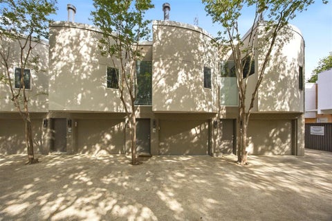 Photo of 4241 Buena Vista Street #2, Dallas, TX 75205 (MLS # 21297782)