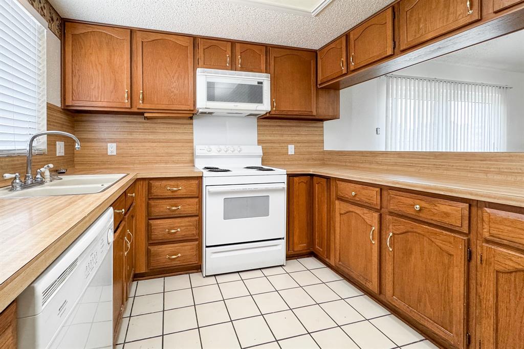 Crest The - Residential