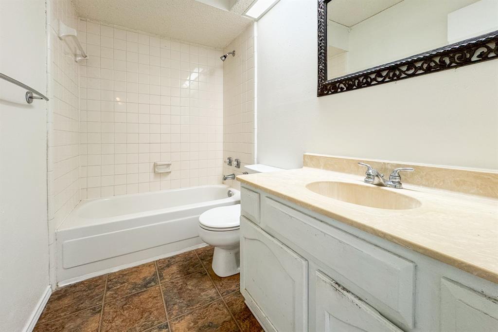 Crest The - Residential