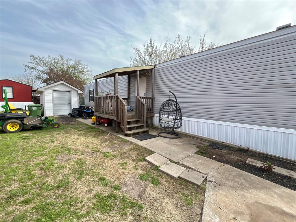 709 N Collins Frwy 130