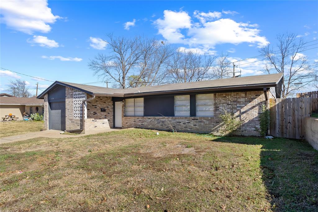 3718 Yellowstone Street