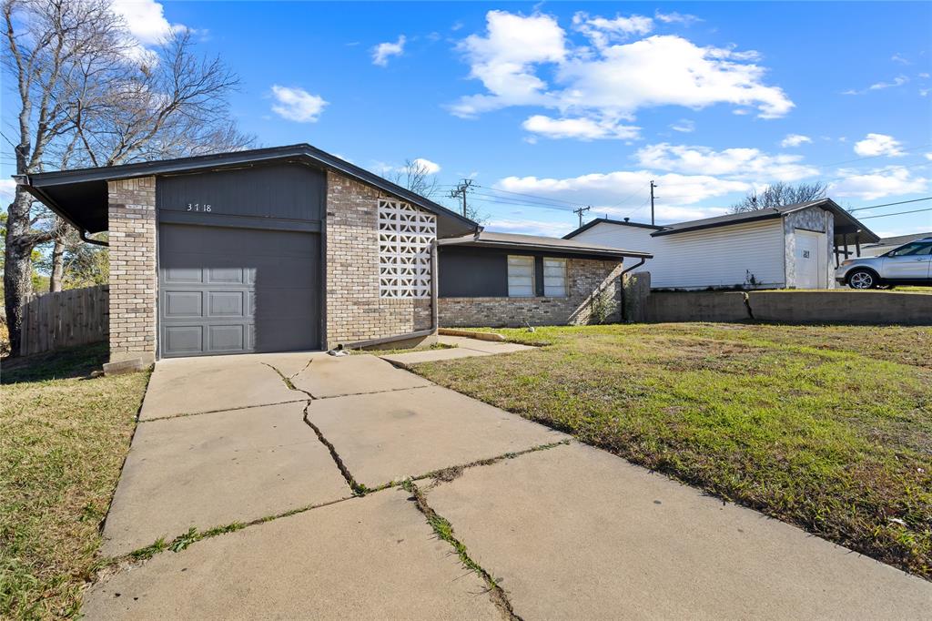 3718 Yellowstone Street