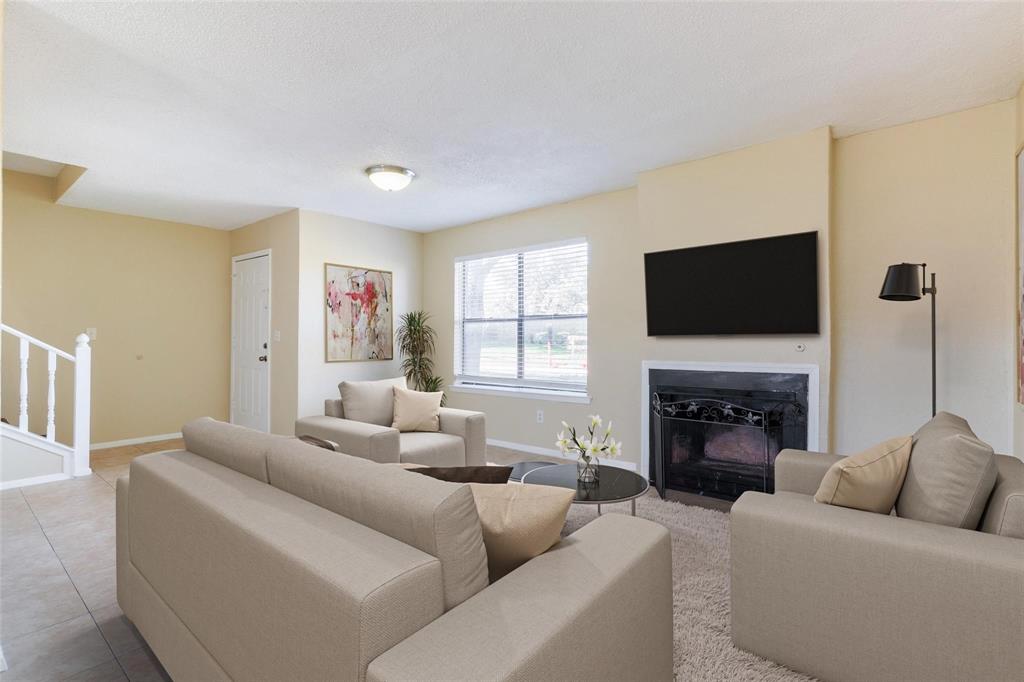 325 Towne House Lane