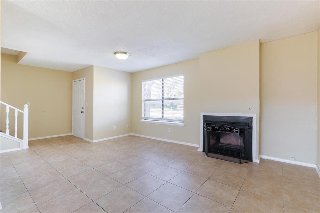 325 Towne House Lane