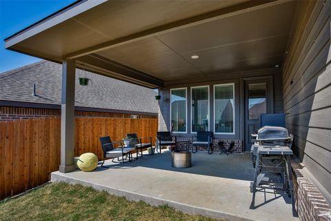 Tiny photo for 3520 Austin Street, Gainesville, TX 76240 (MLS # 21197960)