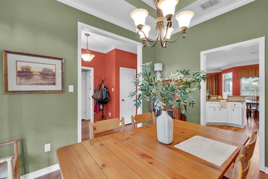 9019 Eureka Lane