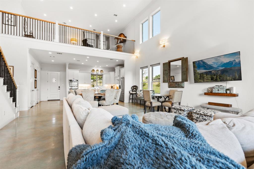 White Bluff #28 - Residential