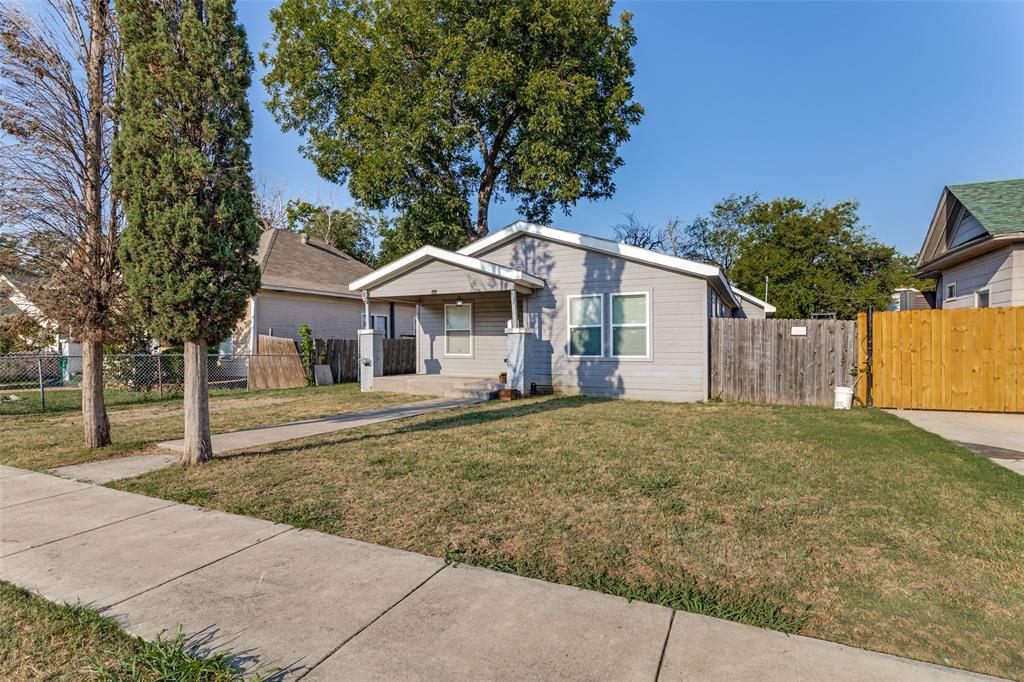 2221 Refugio Avenue
