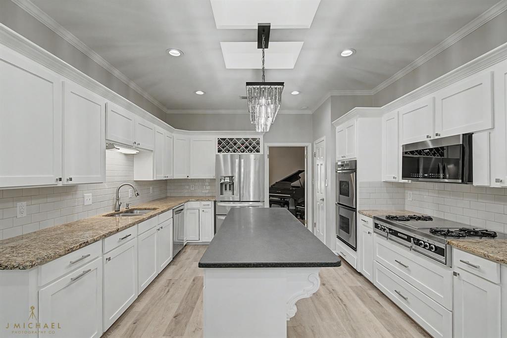 7702 Southfork Drive